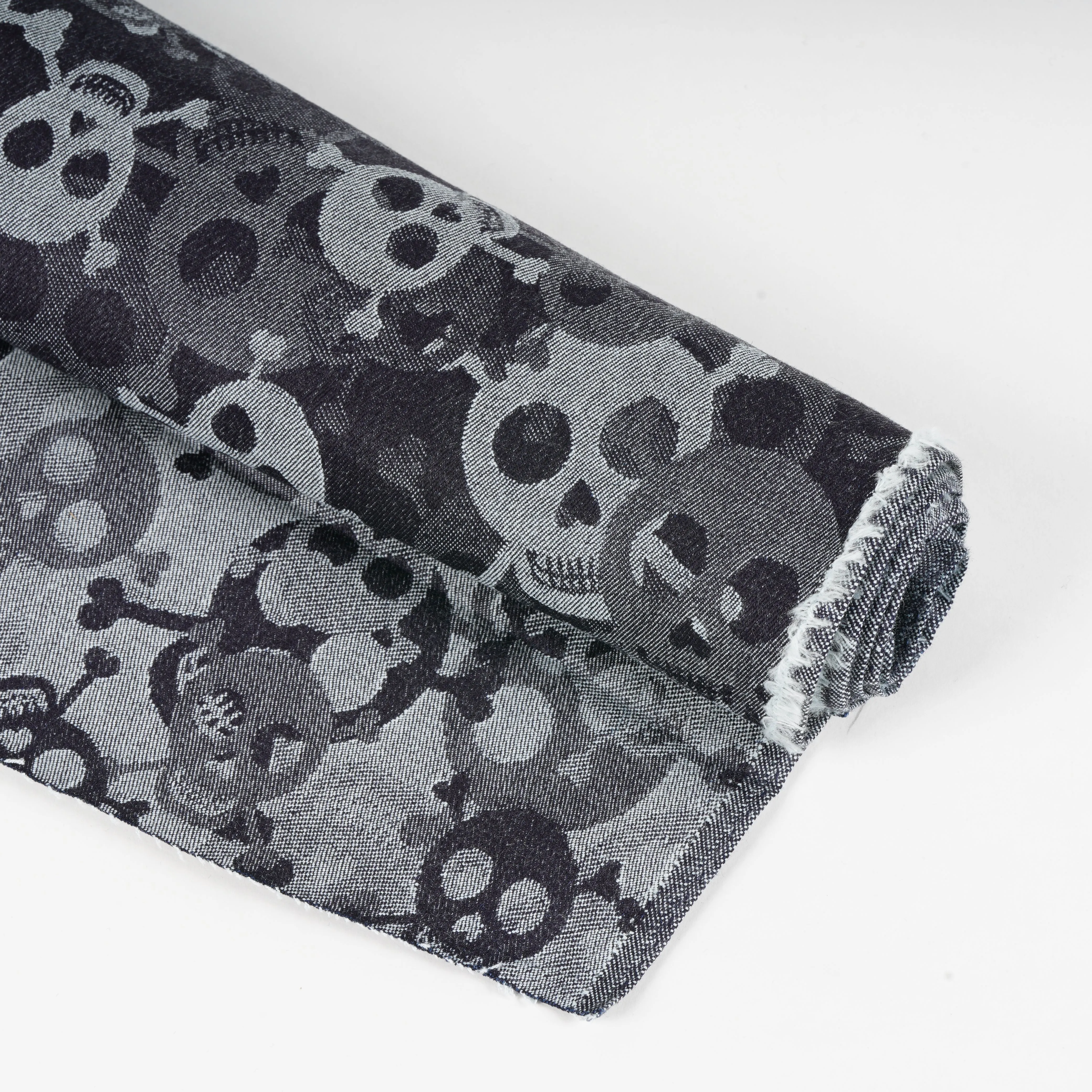 indigo jaquard skulls - 10oz
