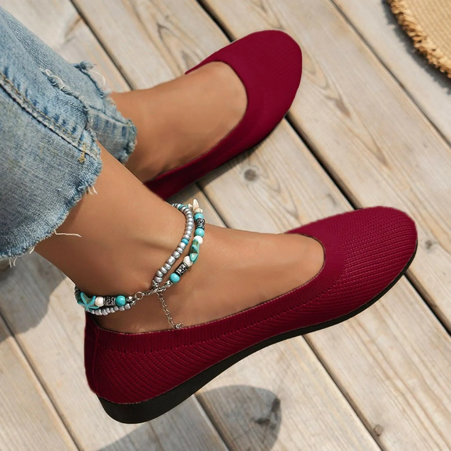 Stylish knitted ballet flats