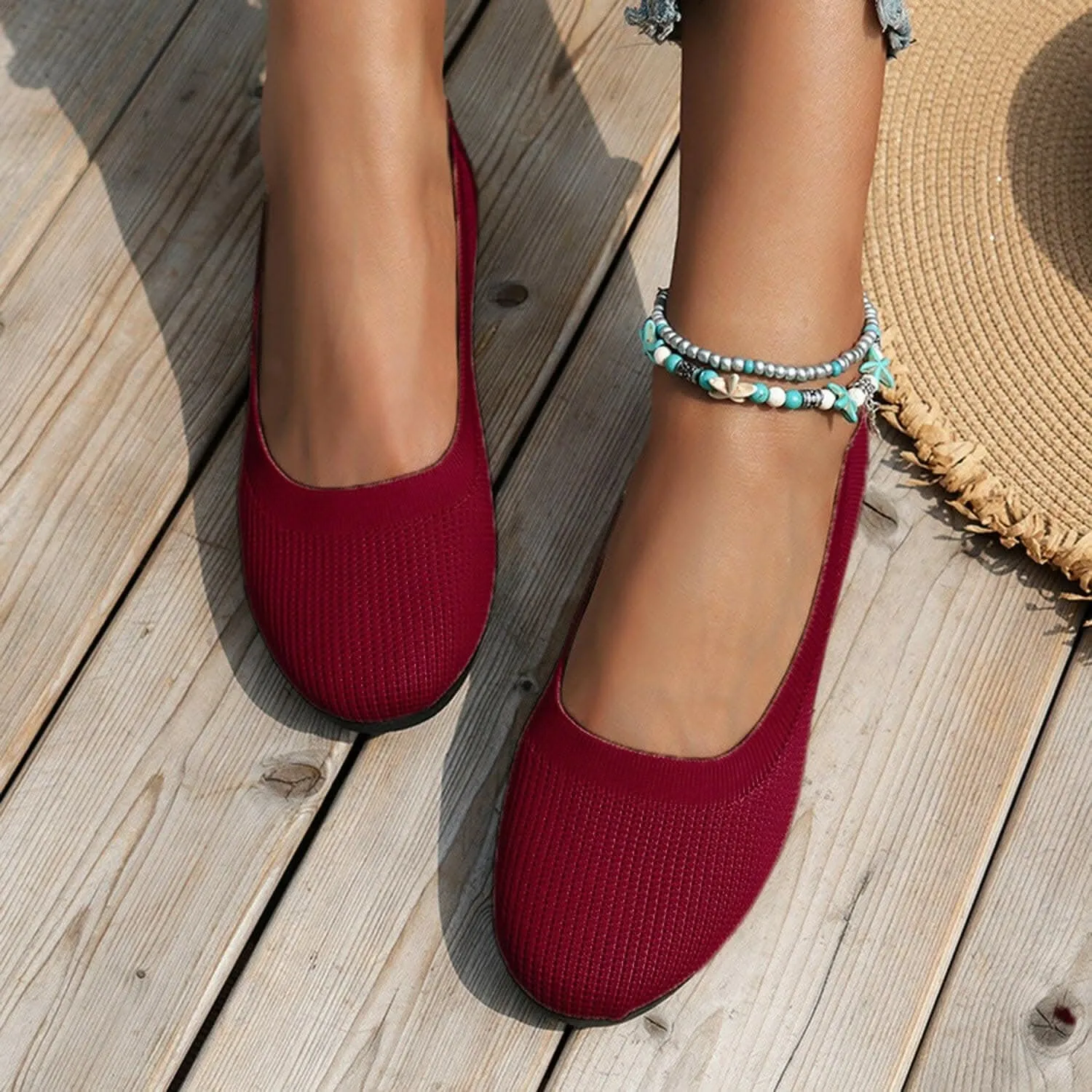 Stylish knitted ballet flats