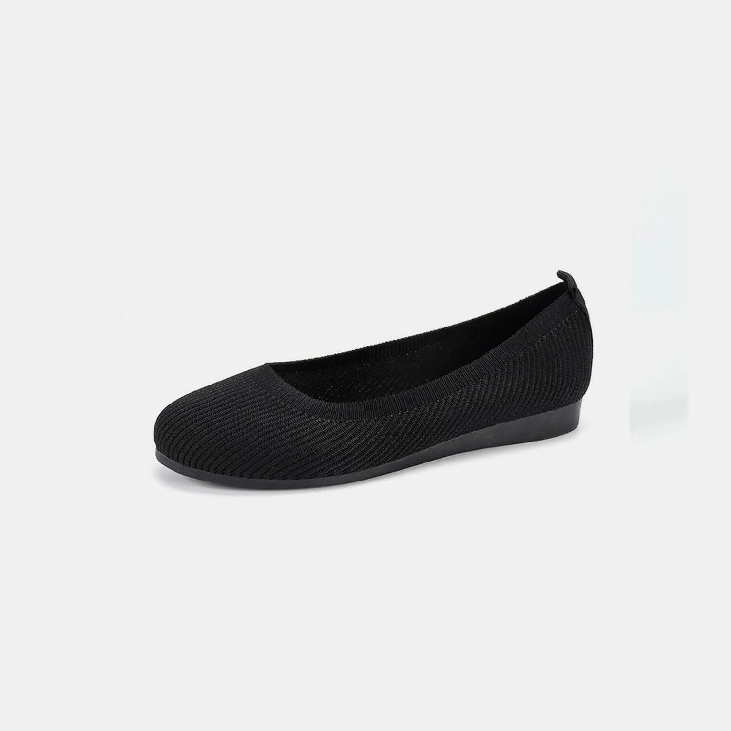 Stylish knitted ballet flats