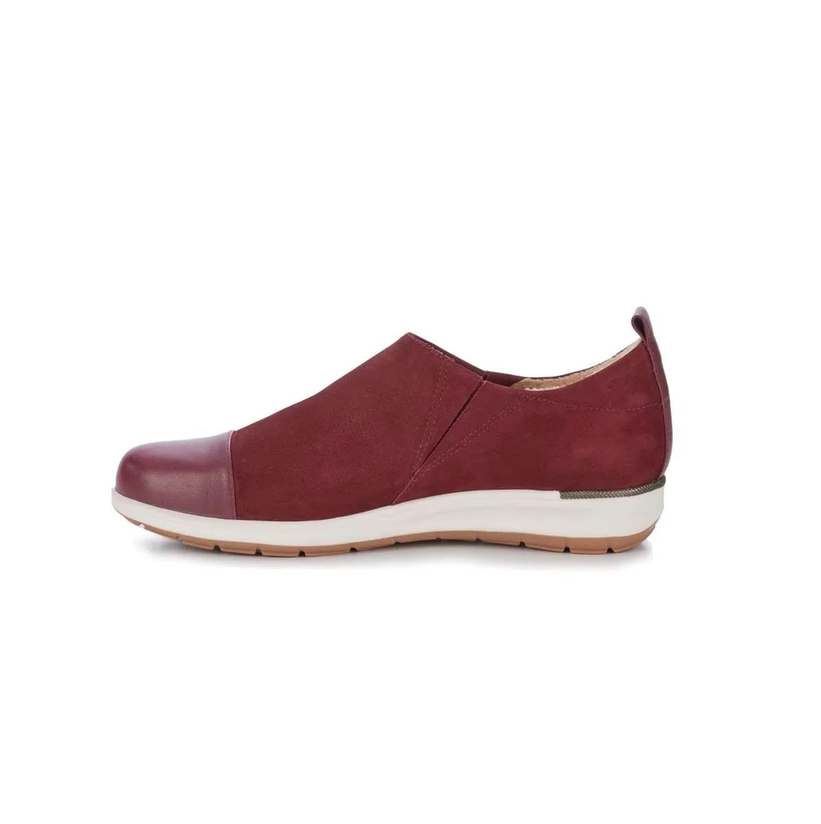 Walking Cradles Wc Ozzie Women Casual Slip-on In Wine Print Nubuck